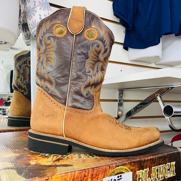 Other - Cowboy boots size 9